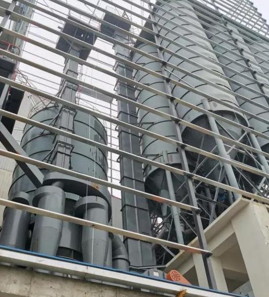 輸送帶廠家生產鬥提機輸送帶